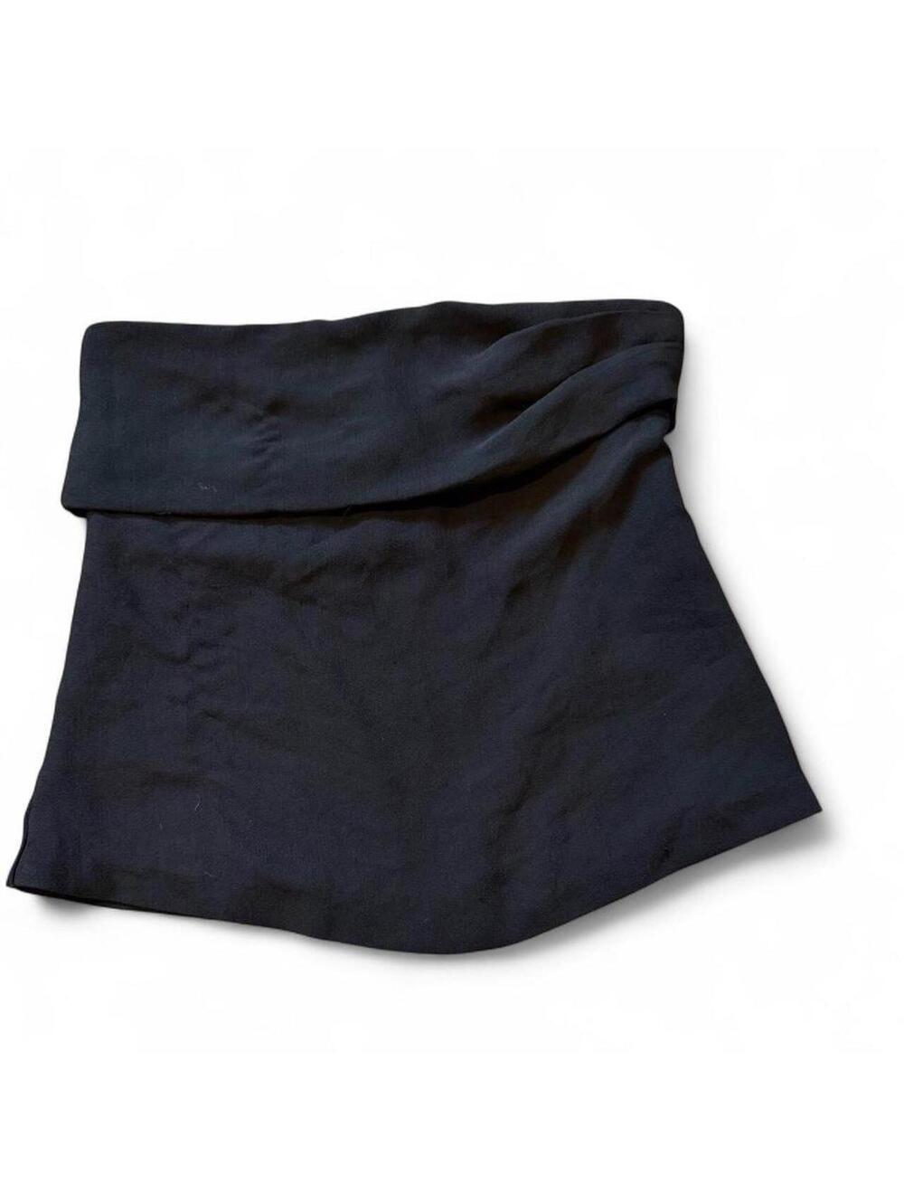 H&M Women's Black Crop-top